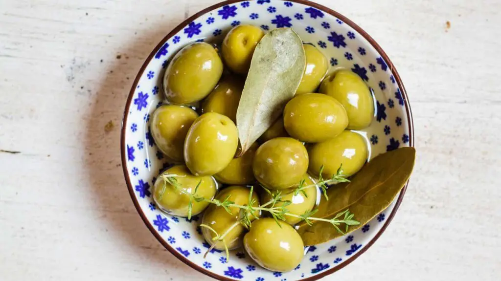 4. Olives fruits